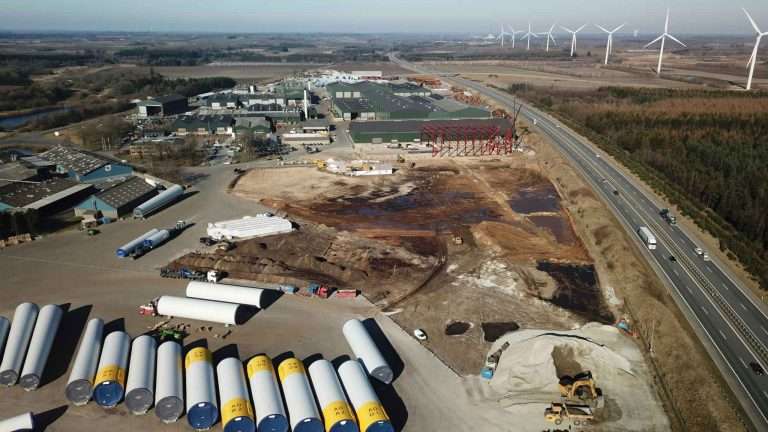 Welding wind towers